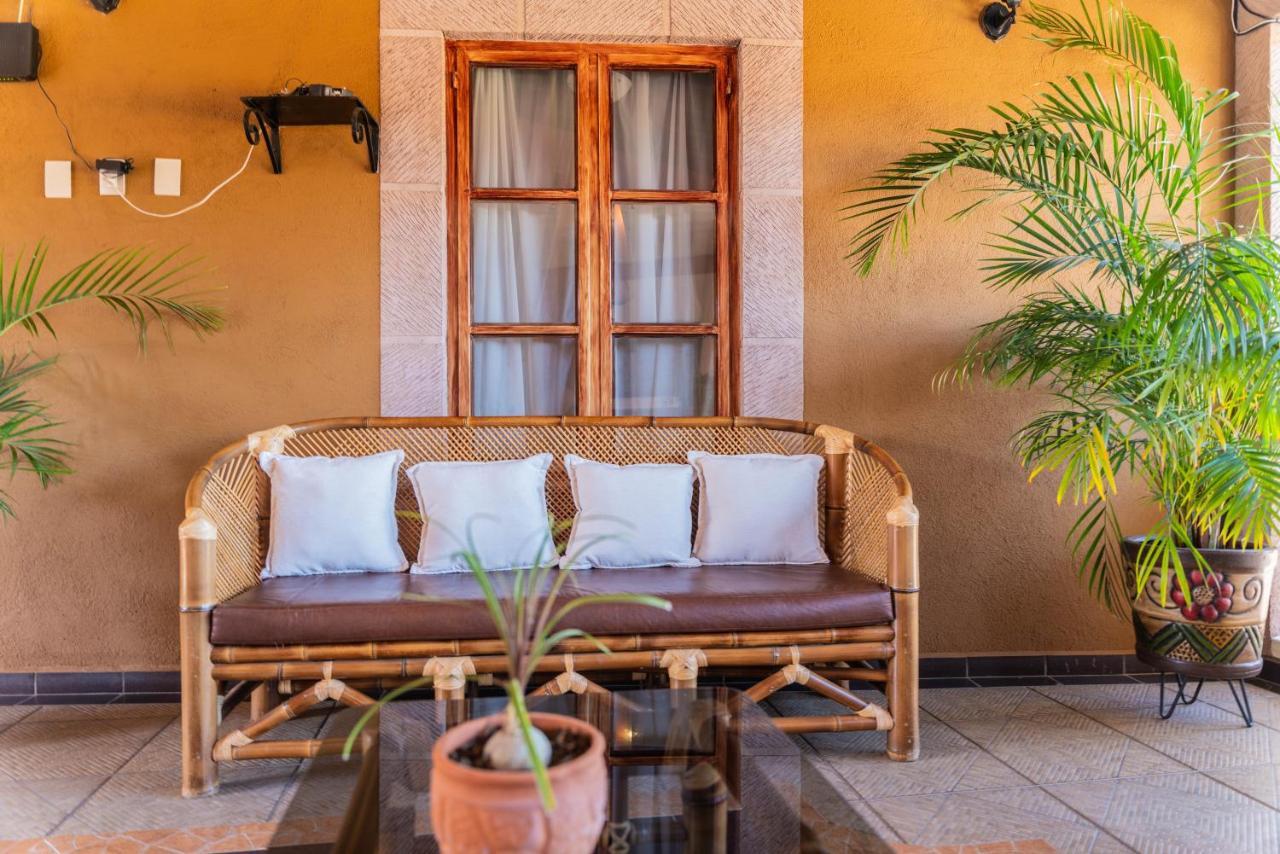Casa Graciela Hotel Пацкуаро Экстерьер фото